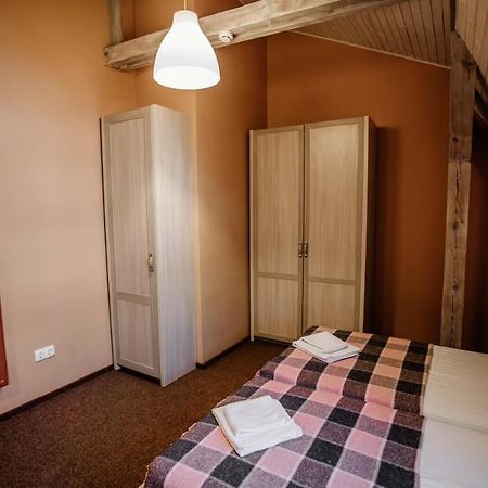 Guest House "Arkhistratyg" Lviv Exterior photo