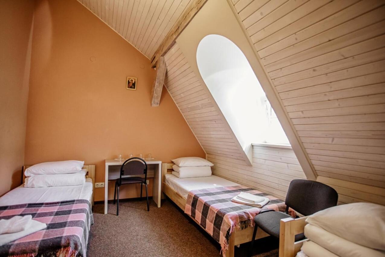 Guest House "Arkhistratyg" Lviv Exterior photo