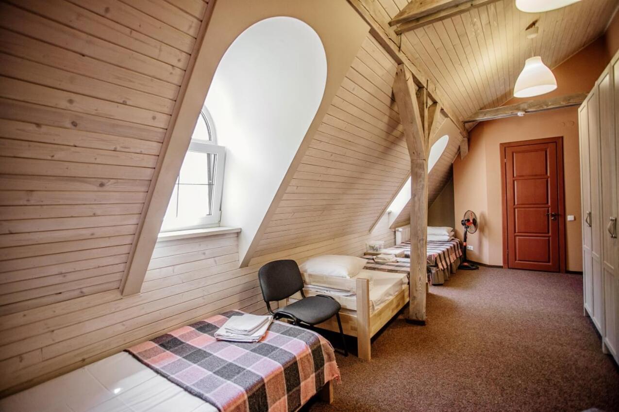 Guest House "Arkhistratyg" Lviv Exterior photo
