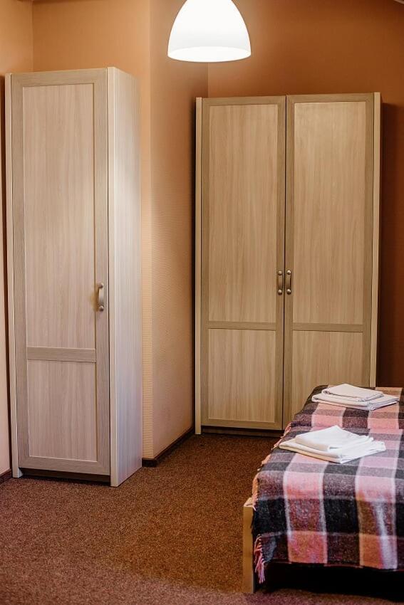 Guest House "Arkhistratyg" Lviv Exterior photo