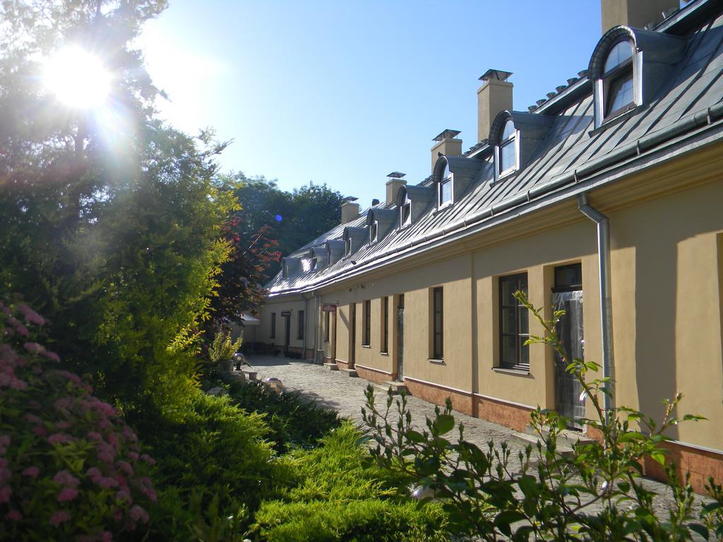 Guest House "Arkhistratyg" Lviv Exterior photo