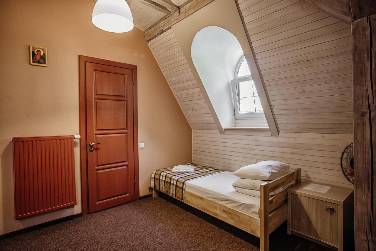 Guest House "Arkhistratyg" Lviv Exterior photo