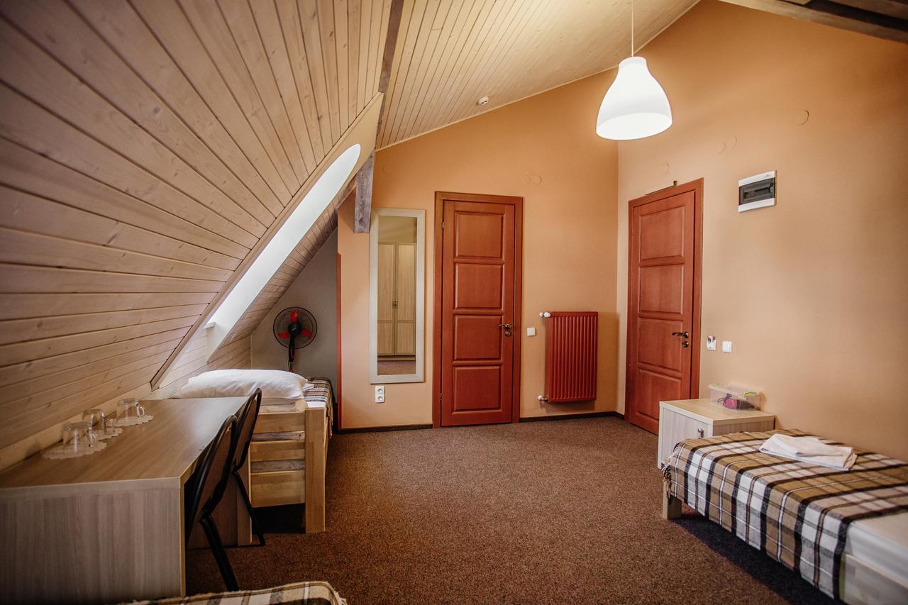 Guest House "Arkhistratyg" Lviv Exterior photo